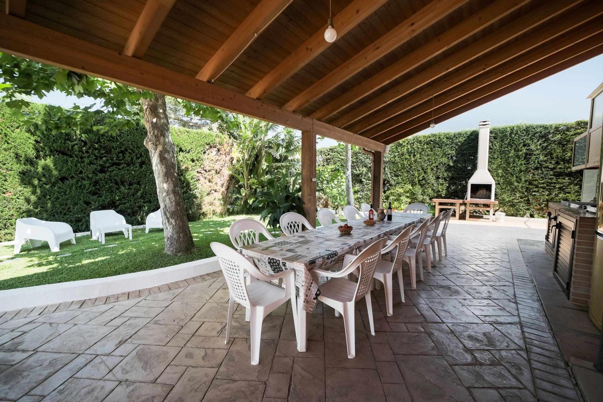 Villa Claudia By Vivimy Parabita Exterior photo